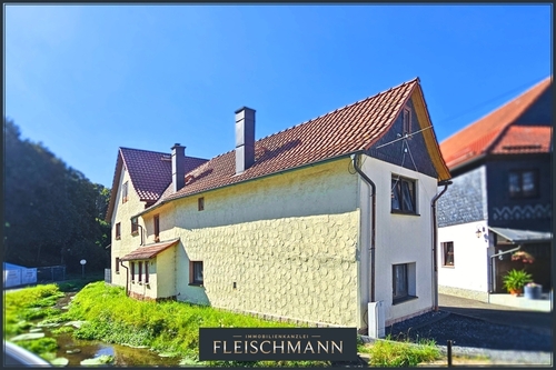 Aussenansicht (3) - 10 Zimmer Einfamilienhaus in Schmeheim