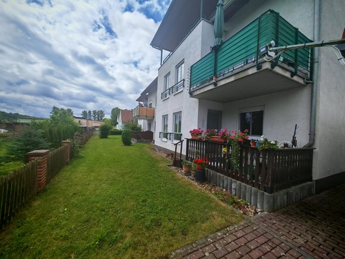 Rückseite Haus - 28 Zimmer Mehrfamilienhaus, Wohnhaus in Ostritz