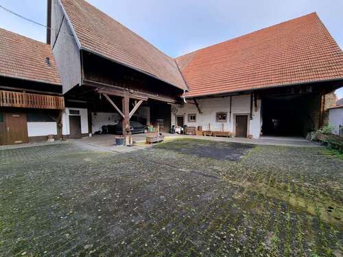 Foto - Haus zum Kaufen in Bad Krozingen 1.200.000,00 € 280 m²