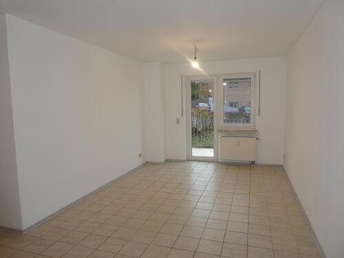 P1090397 - 2 Zimmer Erdgeschoßwohnung in Trier