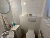  Gäste WC - 4 Zimmer Doppelhaushälfte in Celle