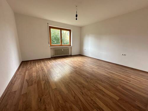 EG: Schlafzimmer - 
