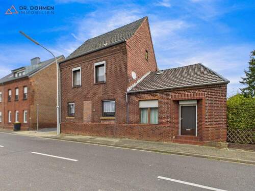 01-Front - Großzügiges Einfamilienhaus mit Garage und Garten in Heinsberg-Unterbruch