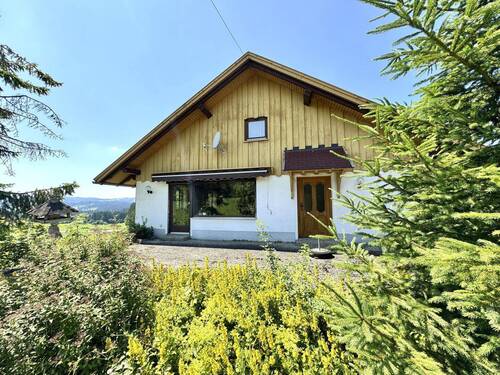 Terrasse Wohnung Nr. 2 - Süd-Ost Ansicht - 6 Zimmer Mehrfamilienhaus, Wohnhaus in Weiler-Simmerberg