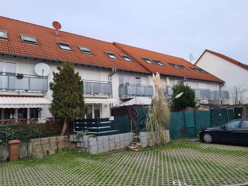 Aussenansicht - Das Zuhause für Ihre Familie! Reihenhaus in idyllischer Lage am Leimbach