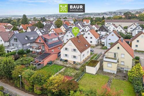 Luftaufnahme - Mehrfamilienhaus, Wohnhaus mit 130,00 m² in Weingarten zum Kaufen