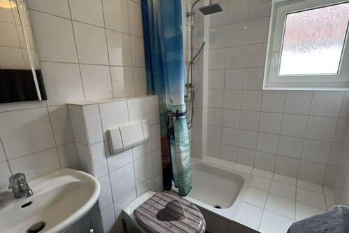 Badezimmer - Etagenwohnung mit 44,40 m² in Gütersloh zum Kaufen