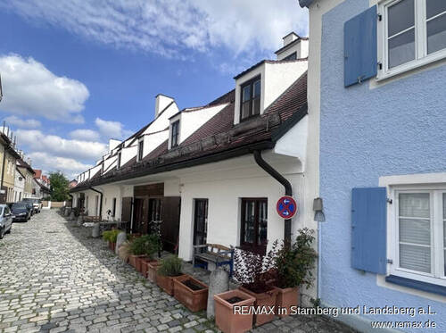 Haus Westseite - 5 Zimmer Mehrfamilienhaus, Wohnhaus in Landsberg