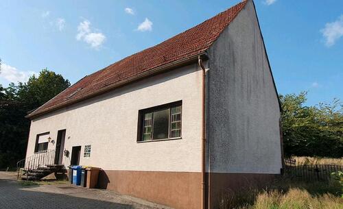 Foto - Sanierungsbedürftiges Bauernhaus mit Stall und Scheune