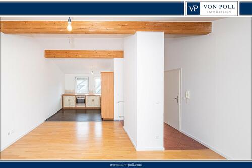 Wohn-Essbereich - Vermietung: Helle Dachgeschosswohnung mit Balkon und Wohlfühlambiente