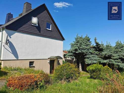 Hausansicht - Potenzial von Keller bis Dach! - 89.000,00&nbsp;EUR Kaufpreis, ca.&nbsp; 65,00&nbsp;m&sup2;&nbsp;Wohnfl&auml;che