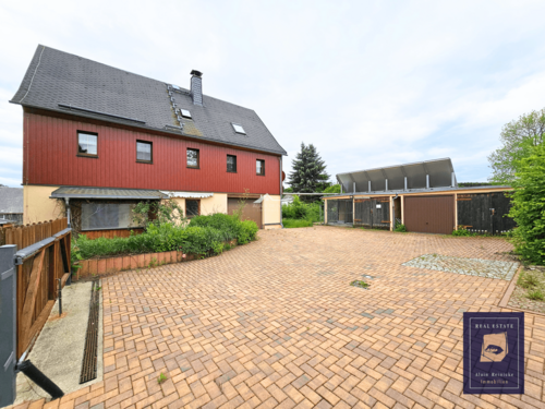 Hausansicht - Wohnen mit Geschichte – modernste Effizienz dank Wärmepumpe