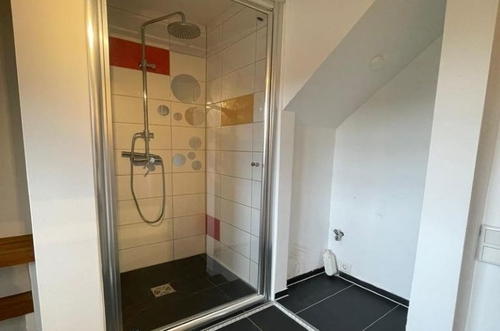 Dusche & Waschmaschinenstellplatz - 