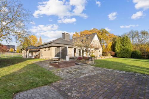 Seitenansicht - 9 Zimmer Zweifamilienhaus in Mettingen