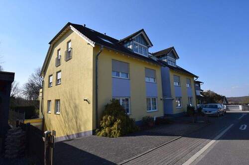 Seitenansicht - 4 Zimmer Etagenwohnung zum Kaufen in Wermelskirchen / Stumpf