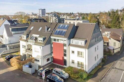 Ansicht von vorne - Top gepflegtes Neun-Familienhaus in guter Lage von Bergisch-Gladbach