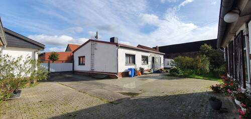 Außenansichten - Gewerbe und Wohnen - 6 Zimmer Mehrfamilienhaus, Wohnhaus in Arendsee (Altmark)