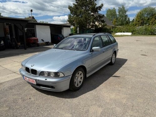 BMW 525