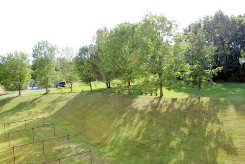 Wäschplatz hinterm Haus - 