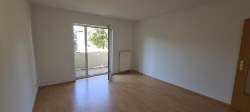 20240730_125450 - Etagenwohnung mit 60,00 m&sup2; in Zwickau zur Miete