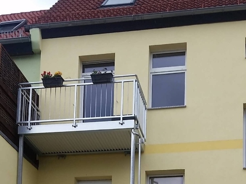 Balkon - 1 Zimmer Etagenwohnung zur Miete in Köthen