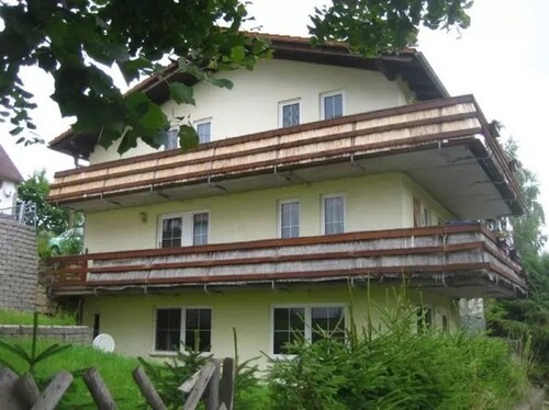 Bild 1 - Dreifamilienhaus mit separaten Mietereingängen