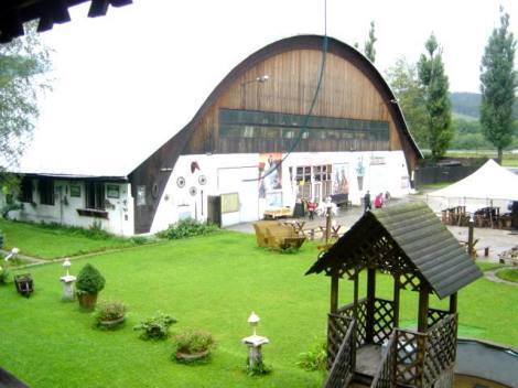 Bild 3 - 1 Zimmer Bauernhaus, Landhaus in Brodno