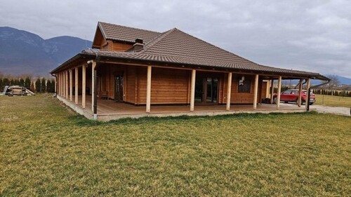 Bild 1 - Holzhaus mit Land - 400.000,00&nbsp;EUR Kaufpreis, ca.&nbsp; 190,00&nbsp;m&sup2;&nbsp;Wohnfl&auml;che