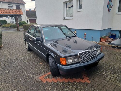 Mercedes-Benz 190