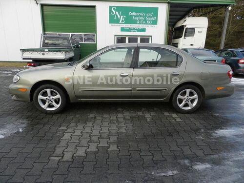Nissan Maxima