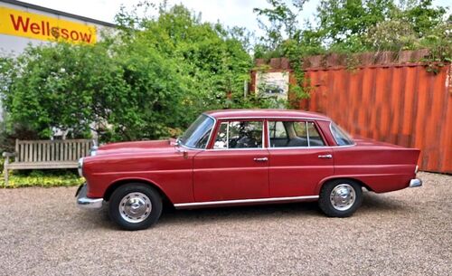 Mercedes-Benz 190