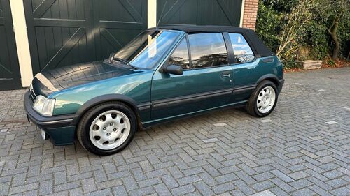 Peugeot 205