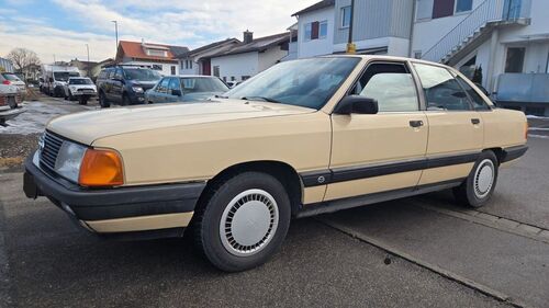 Audi 100