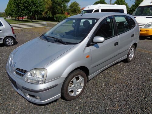 Nissan Almera