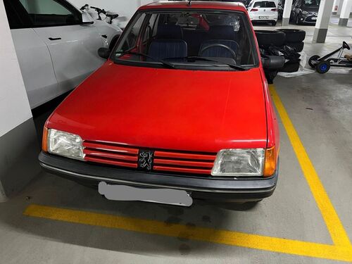Peugeot 205