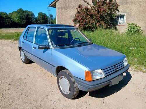 Peugeot 205