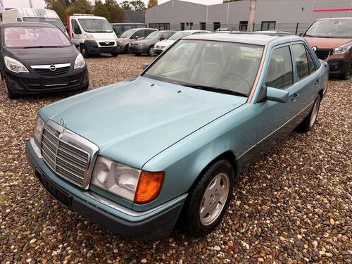 Mercedes-Benz 200