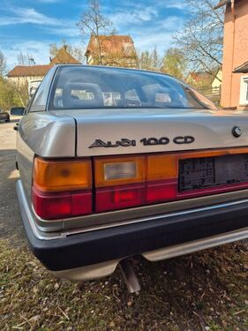 Audi 100
