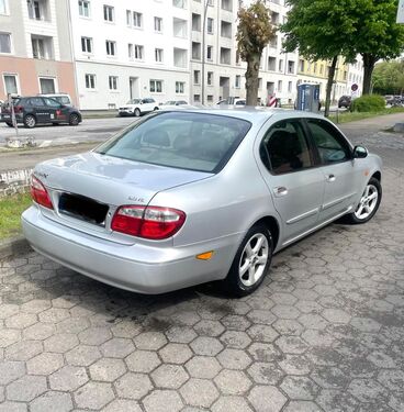 Nissan Maxima