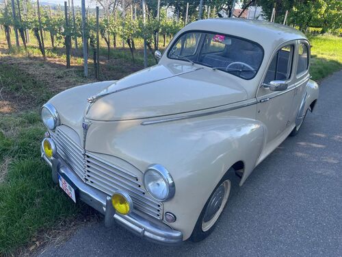 Peugeot 204