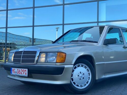 Mercedes-Benz 190