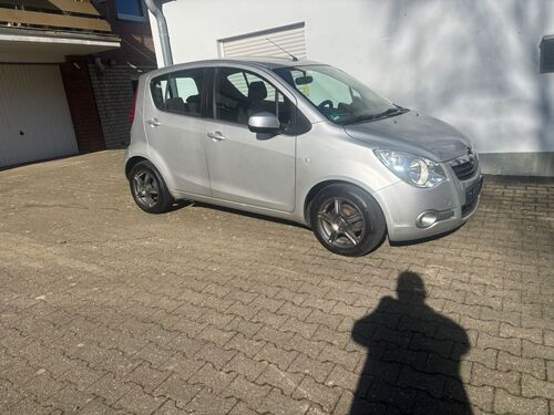 Opel Agila
