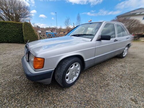 Mercedes-Benz 190