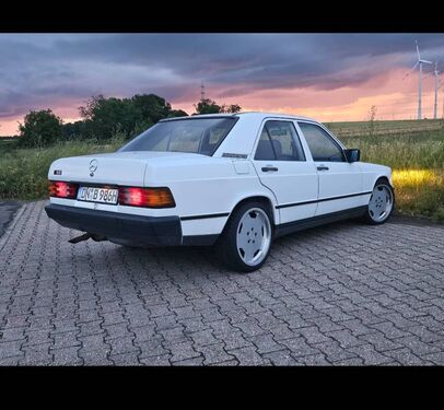 Mercedes-Benz 190