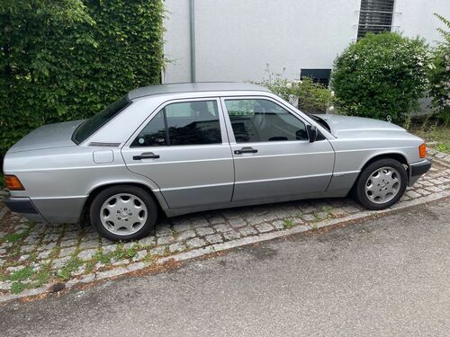Mercedes-Benz 190