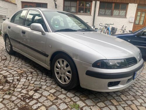 Mitsubishi Carisma