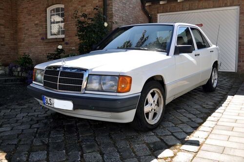 Mercedes-Benz 190