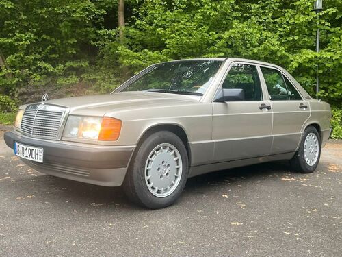 Mercedes-Benz 190