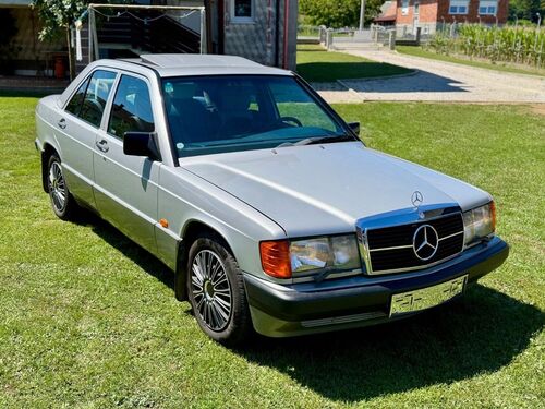 Mercedes-Benz 190