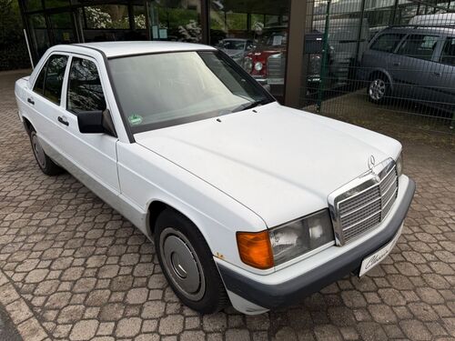 Mercedes-Benz 190